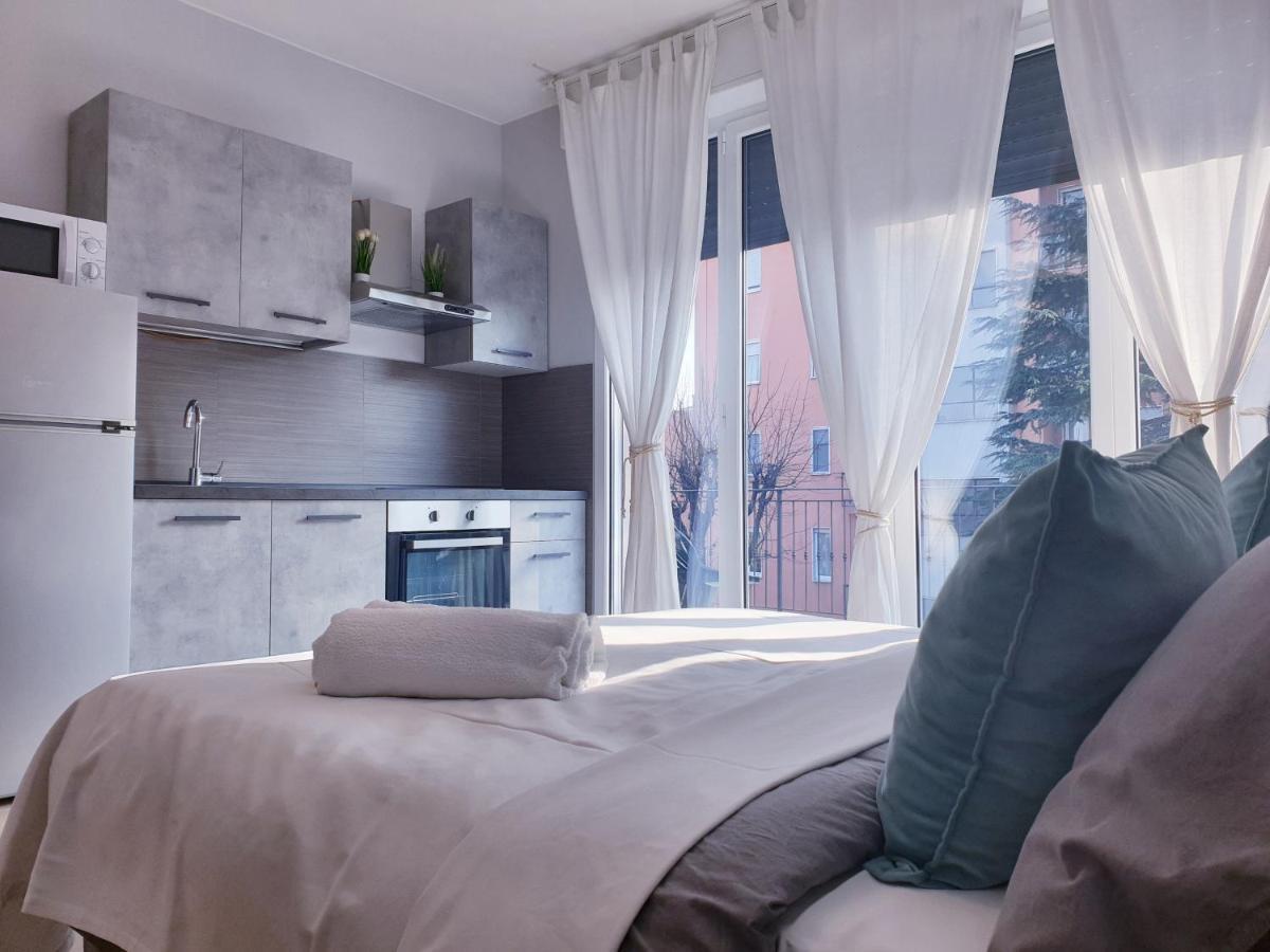 Michelangelo Apartments Кормано Екстериор снимка
