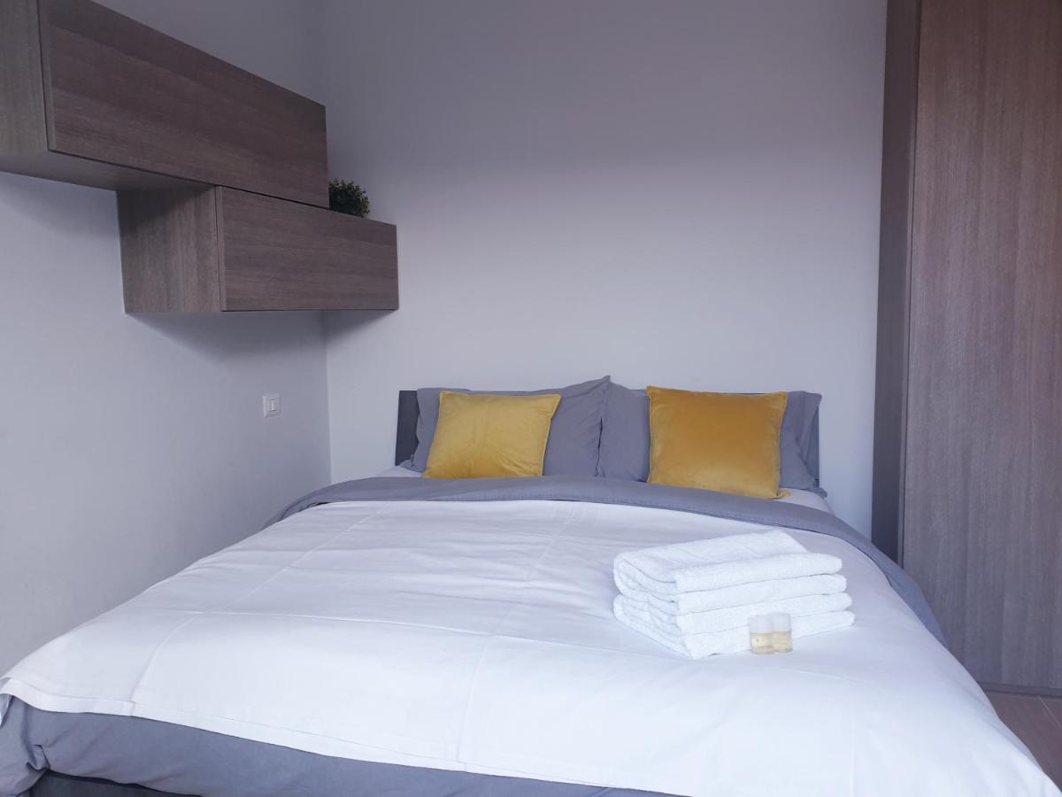 Michelangelo Apartments Кормано Екстериор снимка